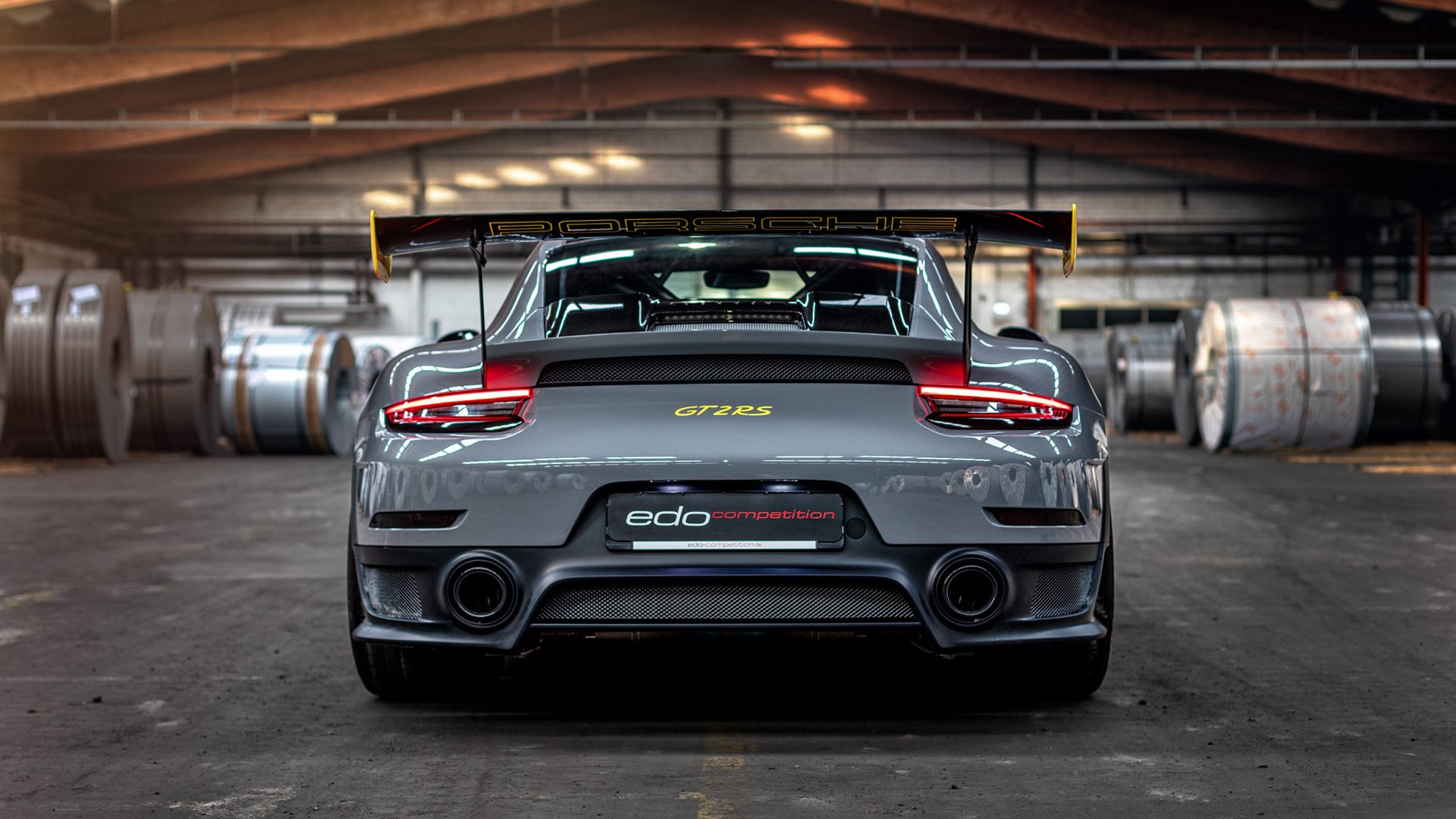 职业联赛缺乏外部监管机制，职业联赛体系