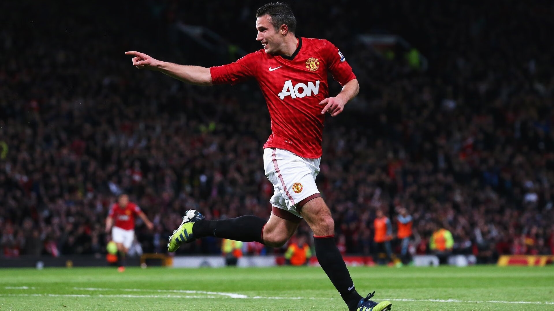 校园足球开展战术角色扮演提高学生技战术理解，足球战术课程